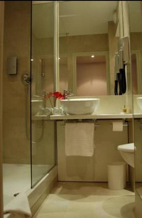 Hotel Athena Part-Dieu Lyon Habitación foto